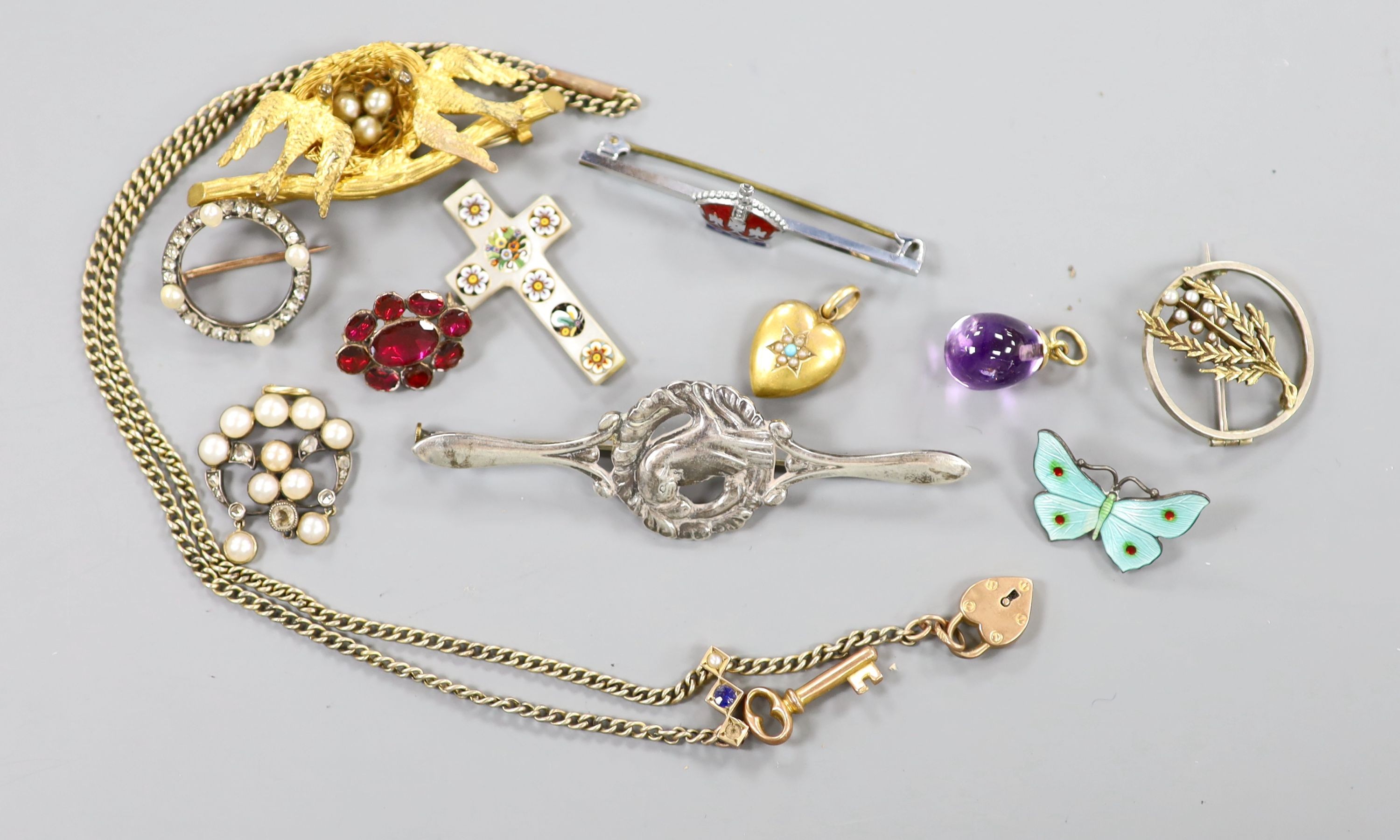 Sundry jewellery including Victorian rose cut diamond and seed pearl set open work brooch, 20mm, a similar pendant, Georg Jensen sterling bar brooch, no. 140, a 15ct and gem set small heart pendant etc.